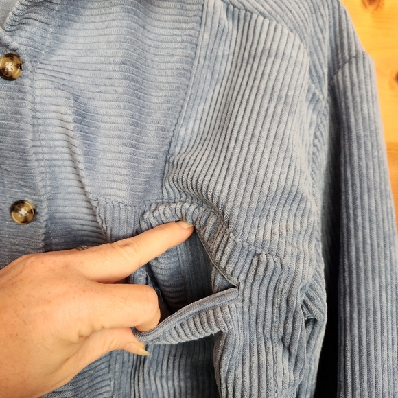 Jolie & Joy Blue Crop Corduroy Jacket Pocket Oversize‎ Terrycloth Shacket Size S - Picture 4 of 10